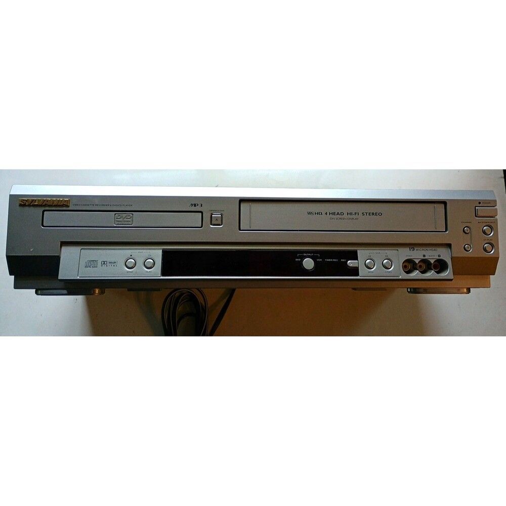Sylvania Model SRD3900 VHS Video Recorder & DVD/CD Player VHS No Remote Tested